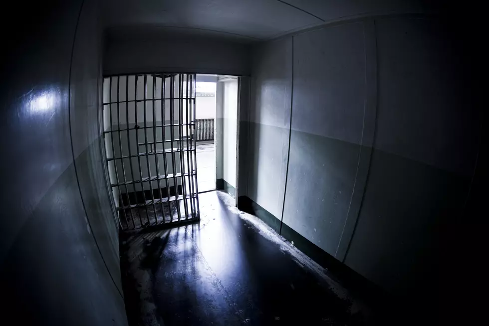 Feds: NJ Corrections Officer Arrested For Smuggling Contraband into Jail